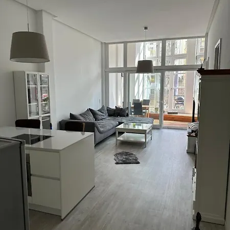 Relax-wohnung Mit Balkon Ueber Weisse Elster * 라이프치히