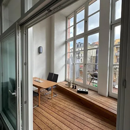 Relax-wohnung Mit Balkon Ueber Weisse Elster 아파트 *