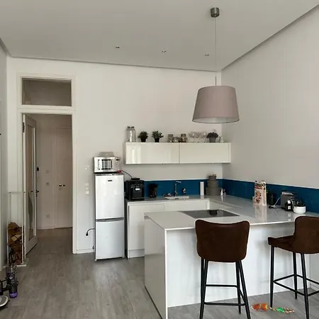 Relax-wohnung Mit Balkon Ueber Weisse Elster 아파트 *