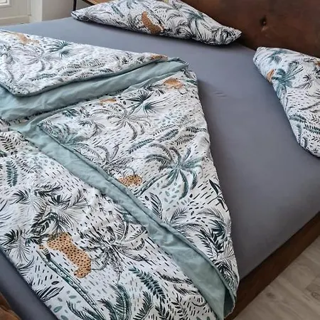 Relax-wohnung Mit Balkon Ueber Weisse Elster 아파트 라이프치히