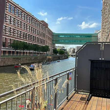 Relax-wohnung Mit Balkon Ueber Weisse Elster Lipsko