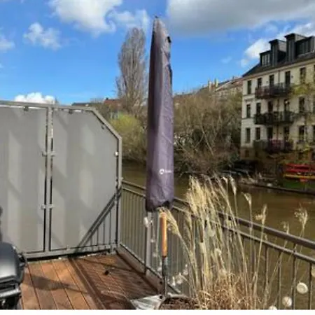 Relax-wohnung Mit Balkon Ueber Weisse Elster Lipsko