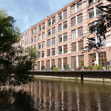 Apartment Relax-wohnung Mit Balkon Ueber Weisse Elster *