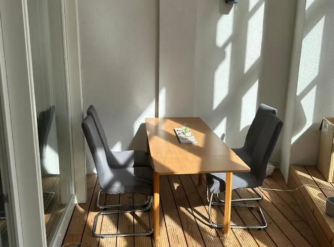 Relax-wohnung Mit Balkon Ueber Weisse Elster *