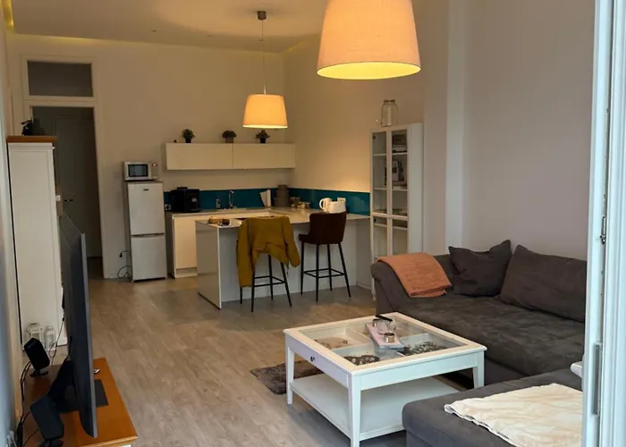 公寓 Relax-wohnung Mit Balkon Ueber Weisse Elster *